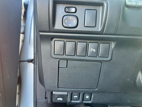 Used 2013 Lexus ES 350 w/ Luxury Pkg image 20