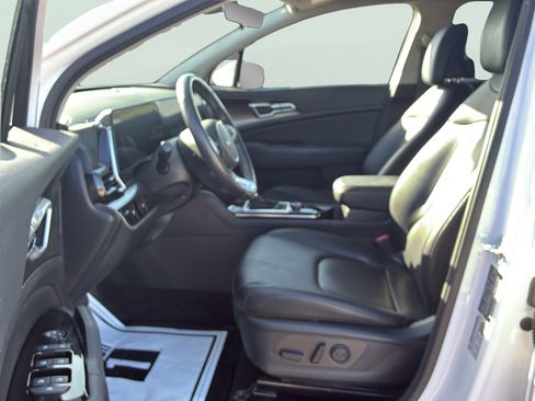 Used 2024 Kia Sportage EX FWD image 22