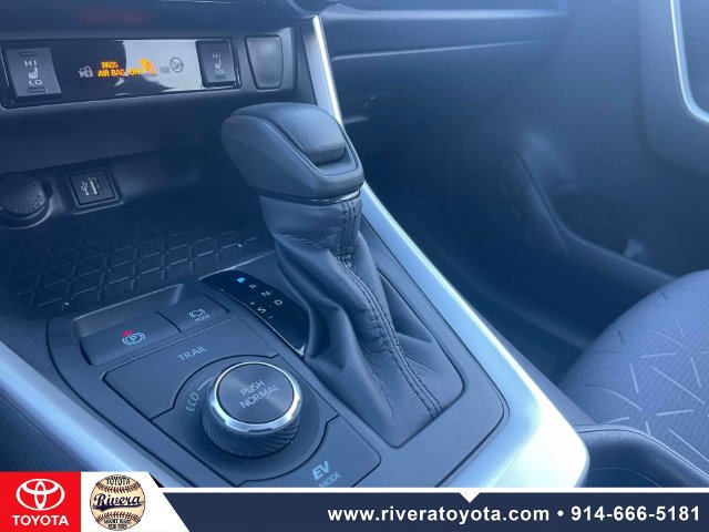 Certified 2025 Toyota RAV4 XLE w/ Convenience Package AWD/4WD image 31