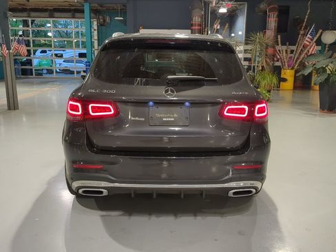 Used 2022 Mercedes-Benz GLC 300 4MATIC image 9