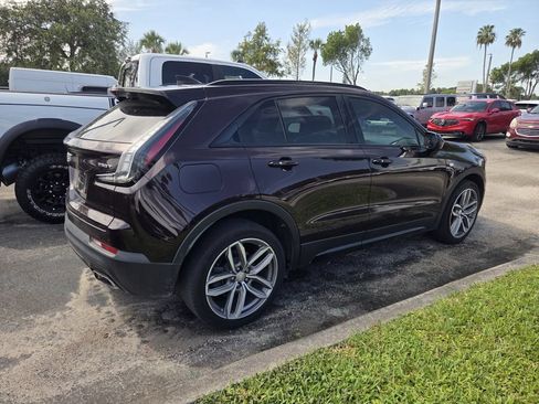 Used 2020 Cadillac XT4 Sport w/ Driver Assist Package FWD image 5
