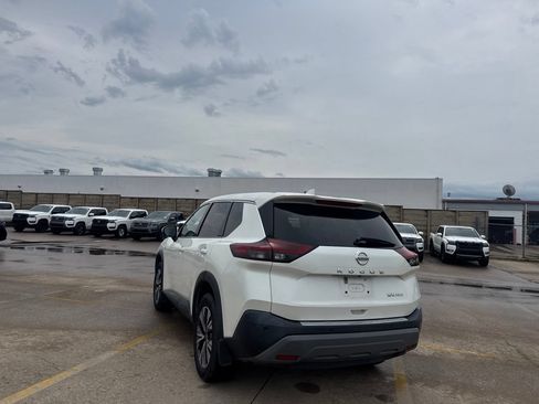 Used 2021 Nissan Rogue SV AWD/4WD image 17