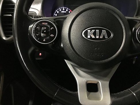 Used 2020 Kia Soul X-Line FWD image 24