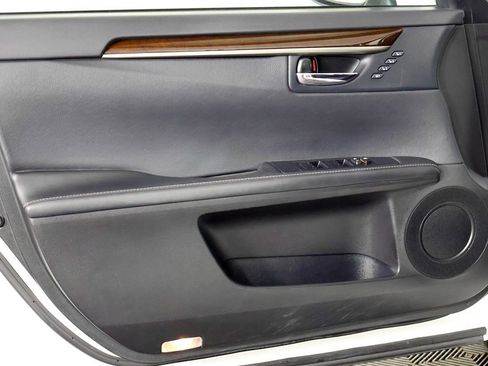 Used 2013 Lexus ES 350 image 17