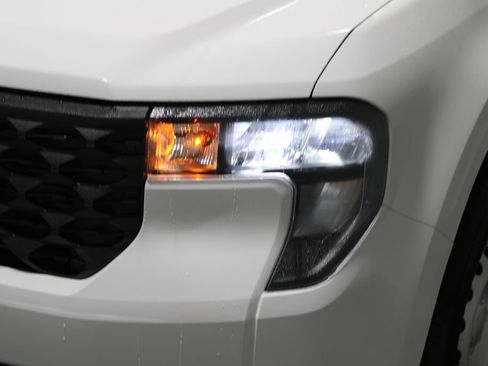 New 2025 Ford Maverick XL image 52