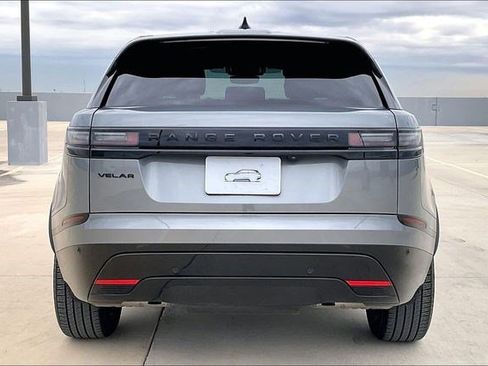 Used 2025 Land Rover Range Rover Velar Dynamic SE image 4