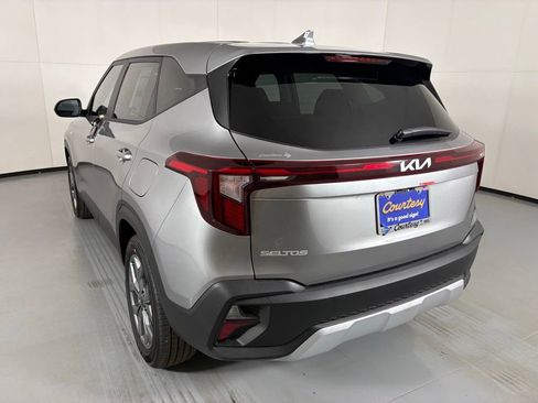 New 2026 Kia Seltos LX FWD image 6