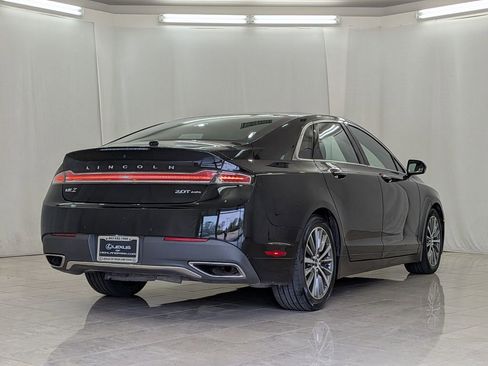 Used 2018 Lincoln MKZ Select w/ Select Plus Package AWD/4WD image 9