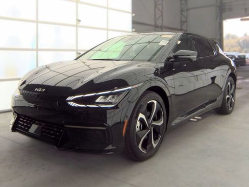 Used 2024 Kia EV6 GT-Line AWD/4WD image 2