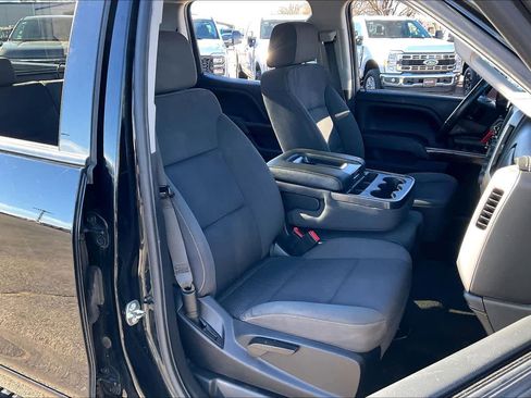 Used 2018 GMC Sierra 1500 SLE w/ SLE Value Package image 8