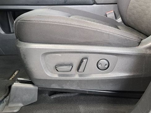 Used 2023 Nissan Pathfinder SV FWD image 23