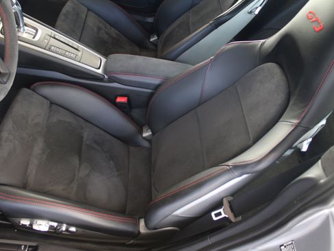 Used 2018 Porsche 911 GT3 RWD image 23