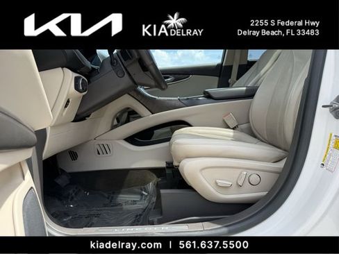 Used 2019 Lincoln Nautilus Reserve FWD image 17