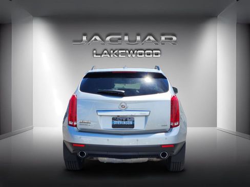 Used 2015 Cadillac SRX Luxury w/ Driver Awareness Package AWD/4WD image 4