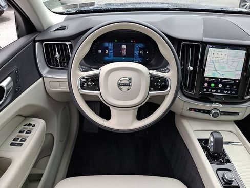 Certified 2023 Volvo XC60 B5 Core w/ Climate Package AWD/4WD image 13