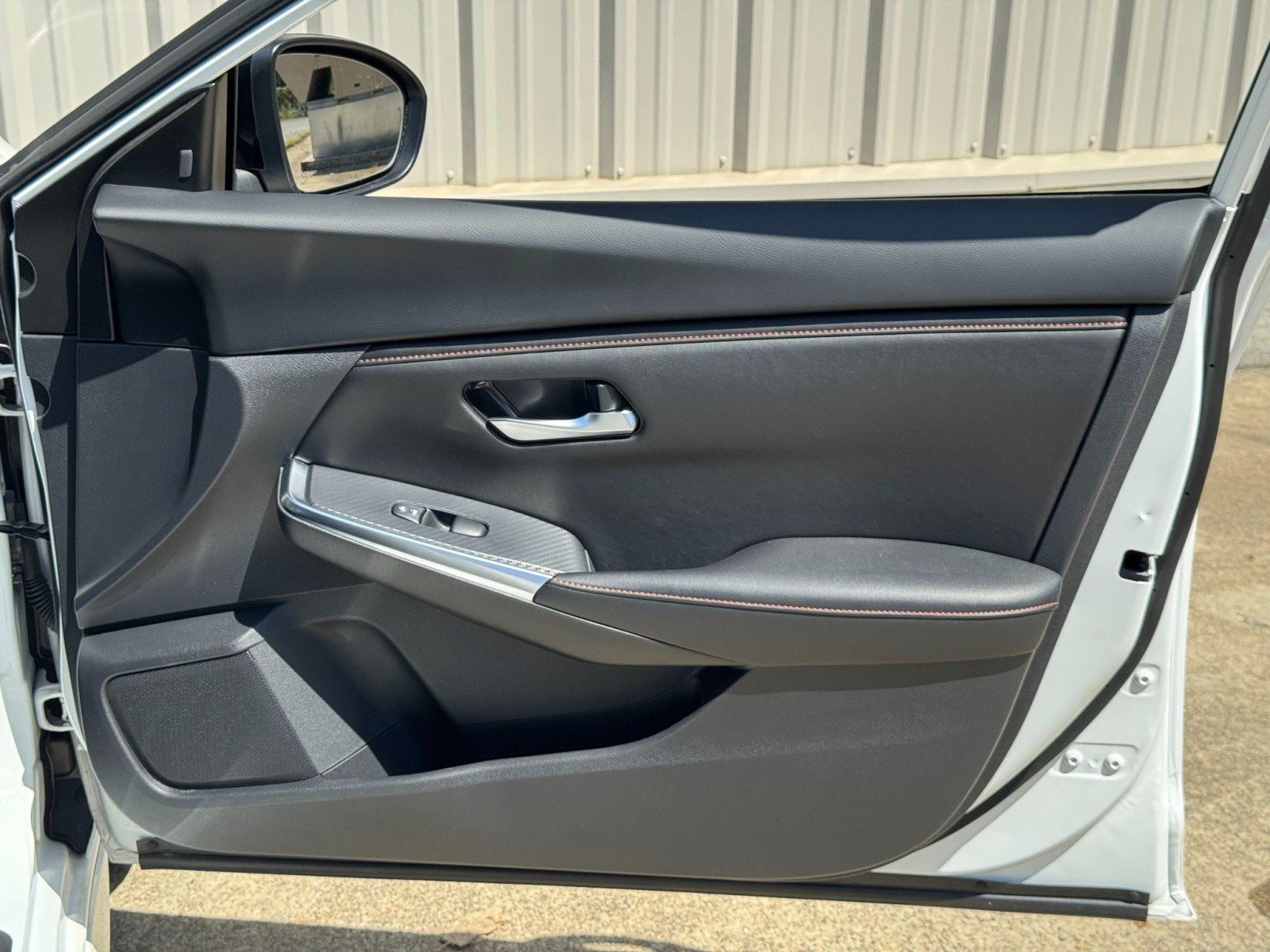 Used 2024 Nissan Sentra SR FWD image 36