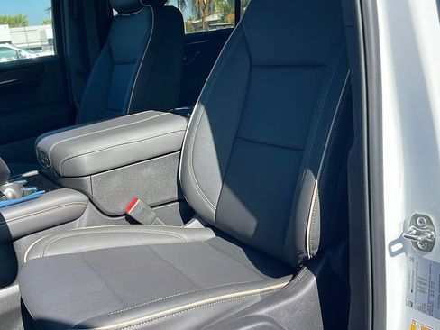 New 2026 GMC Yukon XL Elevation RWD image 10