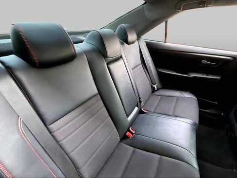 Used 2016 Toyota Camry SE FWD image 16