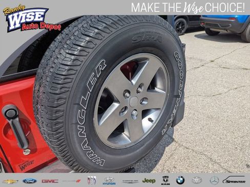 Used 2014 Jeep Wrangler Sport AWD/4WD image 17