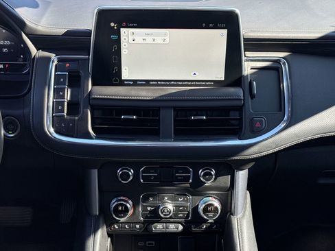 Used 2024 GMC Yukon SLT w/ SLT Premium Package image 31