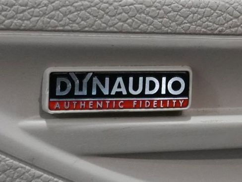 Used 2012 Volkswagen Eos Executive image 16