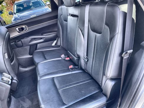 Certified 2022 Kia Sorento S image 21