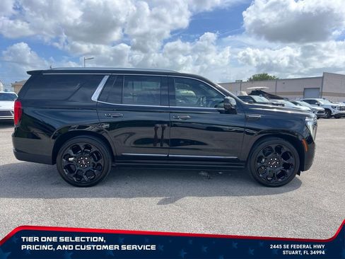 Used 2025 GMC Yukon Denali Ultimate AWD/4WD image 8