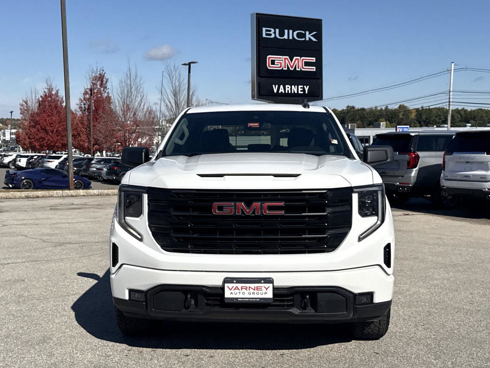 Used 2023 GMC Sierra 1500 Elevation AWD/4WD image 2