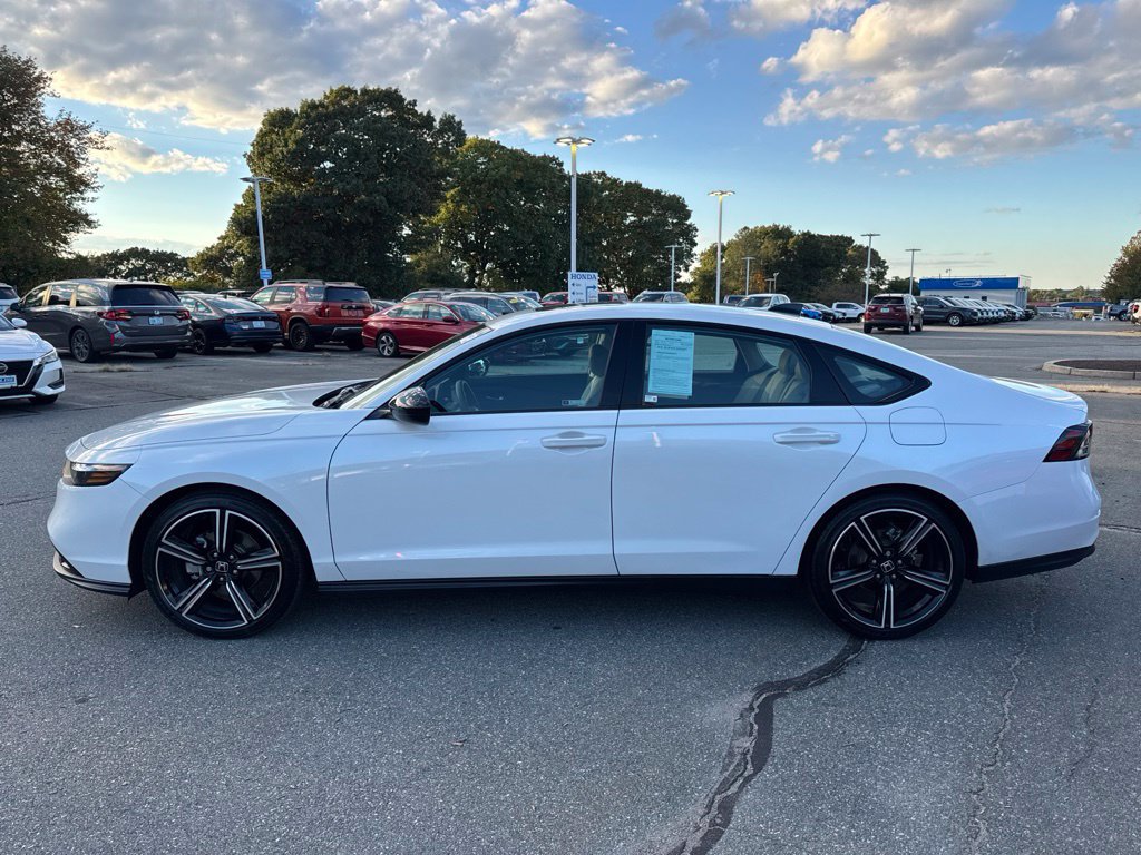 Used 2026 Honda Accord SE image 2