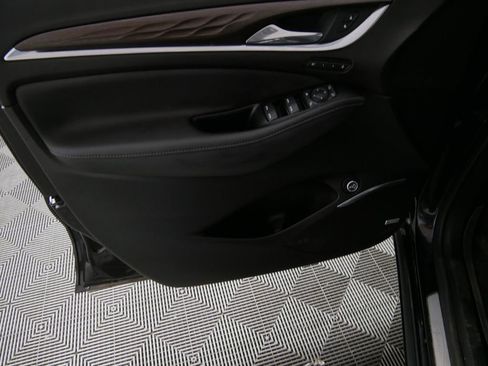 Used 2023 Buick Enclave Avenir image 13