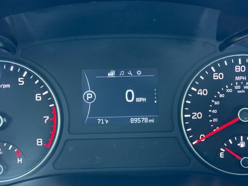 Used 2018 Kia Optima S image 14