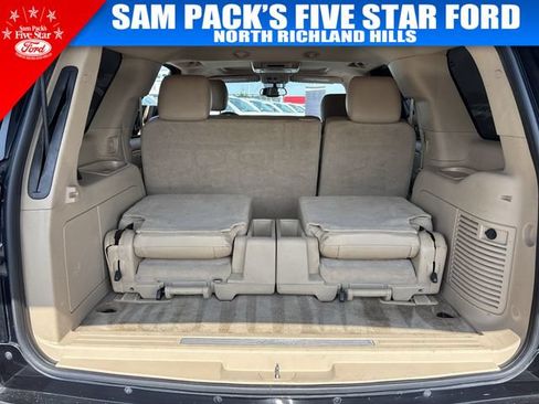 Used 2013 Cadillac Escalade 4WD Hybrid image 32