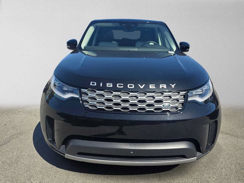 Used 2025 Land Rover Discovery S AWD/4WD image 8