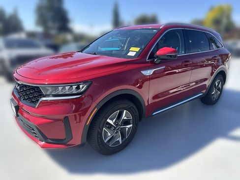 Certified 2022 Kia Sorento S AWD/4WD image 4