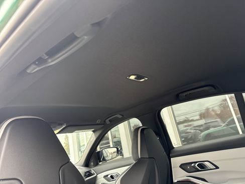 Used 2022 BMW M3 Competition image 19