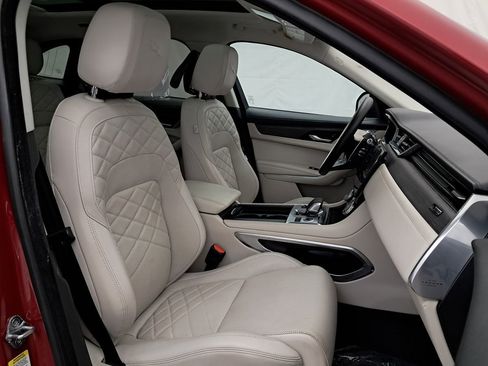 Used 2021 Jaguar F-PACE S image 3