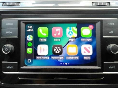 Used 2021 Volkswagen Tiguan S FWD image 12