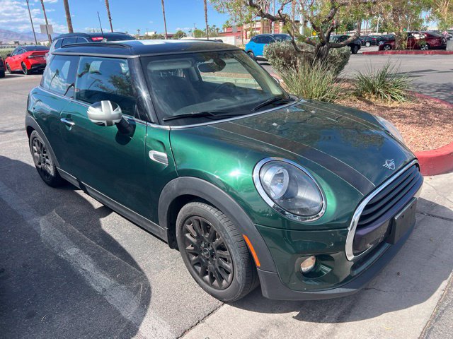 Used 2019 MINI Cooper 2-Door Hardtop w/ Storage Package FWD image 3