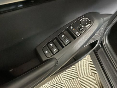 Used 2024 Kia Seltos EX AWD/4WD image 12