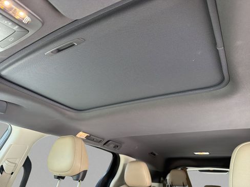 Certified 2024 Toyota Sienna XLE FWD image 12