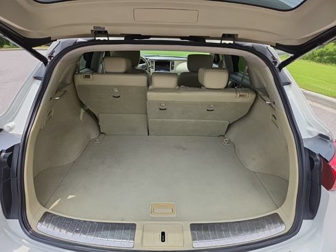 Used 2014 INFINITI QX70 2WD w/ Premium Package image 9