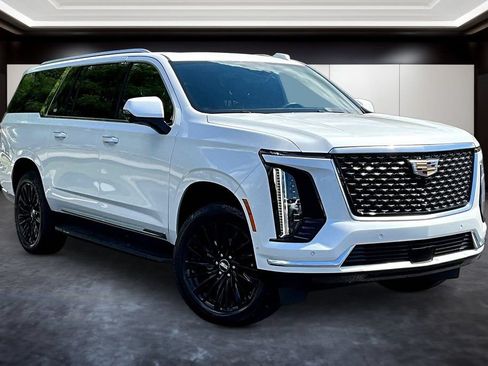Certified 2025 Cadillac Escalade ESV Premium Luxury AWD/4WD image 1