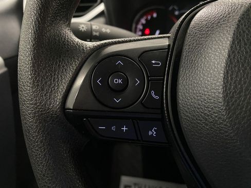 Used 2025 Toyota RAV4 XLE AWD/4WD image 15