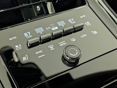 New 2025 Porsche Panamera image 33