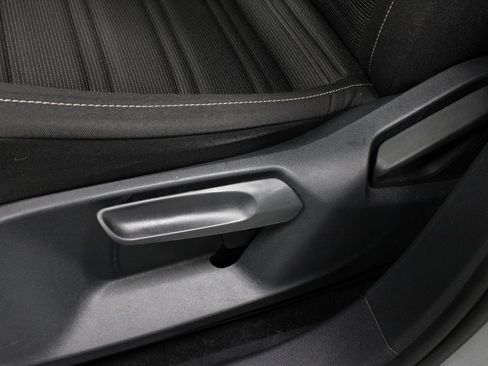 Used 2022 Volkswagen Tiguan S image 24