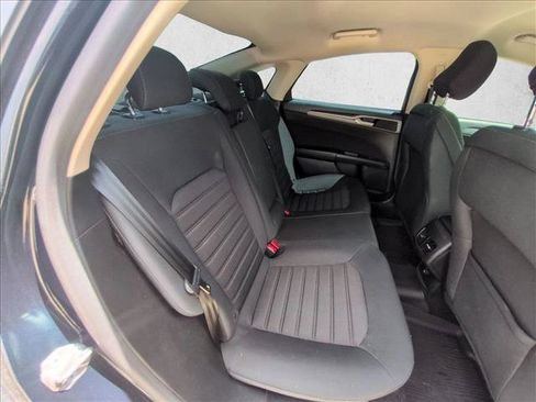 Used 2020 Ford Fusion SE AWD/4WD image 17