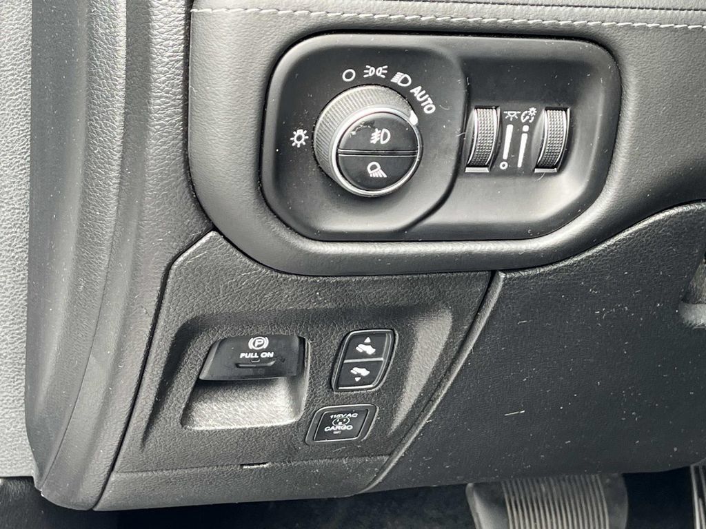 Used 2020 RAM 1500 Limited AWD/4WD image 29