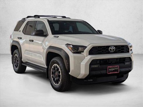 Used 2025 Toyota 4Runner 4WD image 3