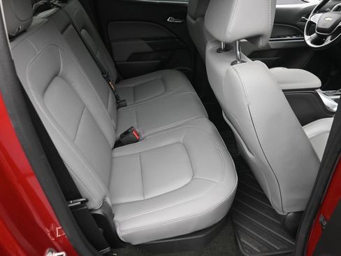 Used 2016 Chevrolet Colorado LT w/ Luxury Package, Chrome RWD image 10