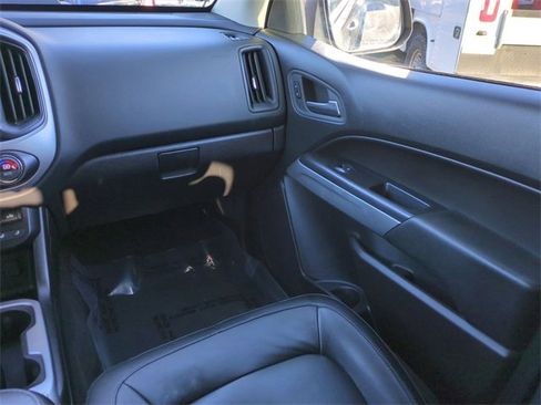 Used 2022 Chevrolet Colorado ZR2 w/ ZR2 Dusk Special Edition image 17